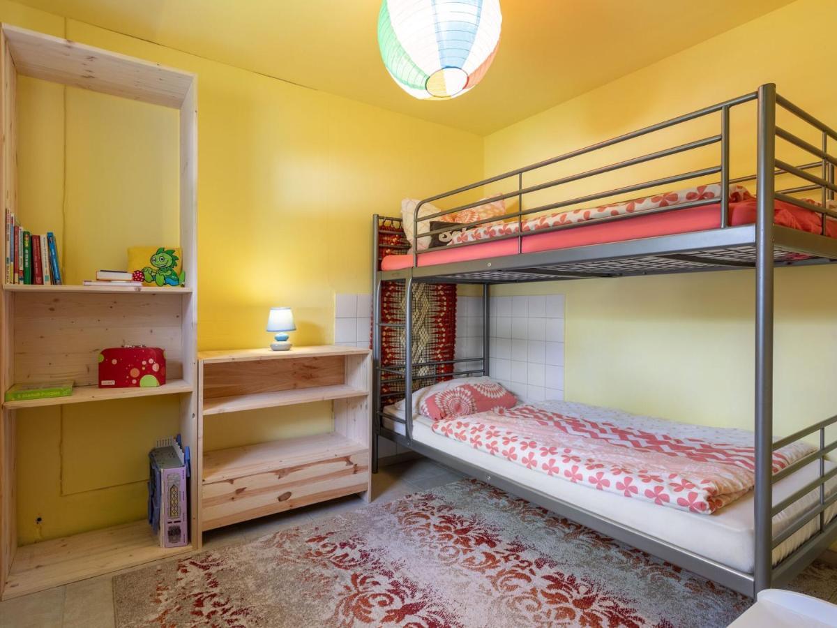 Snug Holiday Home In Divitz Spoldershagen Near Skydiving Εξωτερικό φωτογραφία