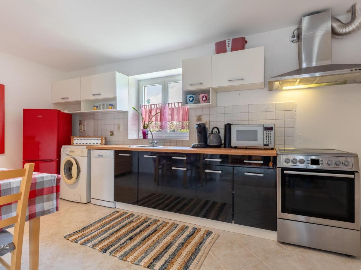 Snug Holiday Home In Divitz Spoldershagen Near Skydiving Εξωτερικό φωτογραφία