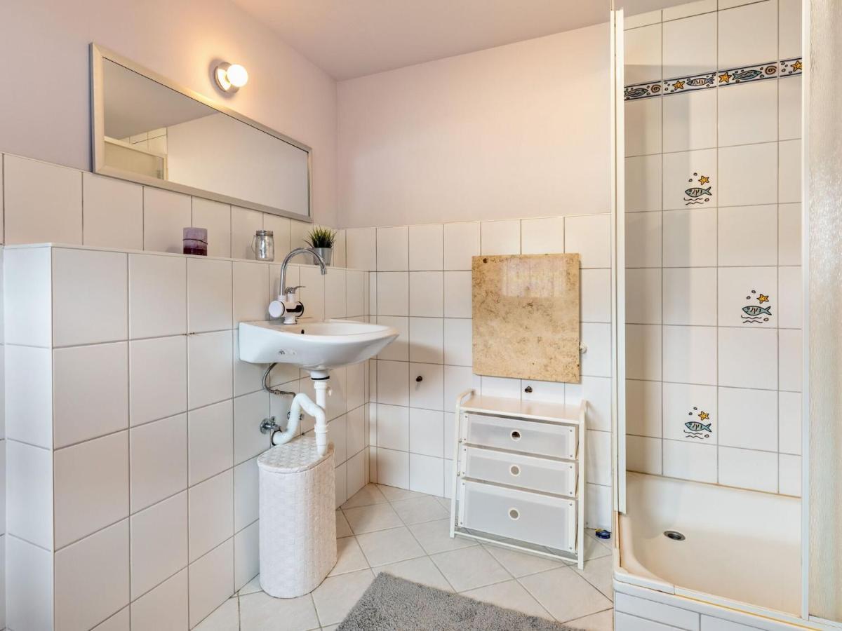 Snug Holiday Home In Divitz Spoldershagen Near Skydiving Εξωτερικό φωτογραφία